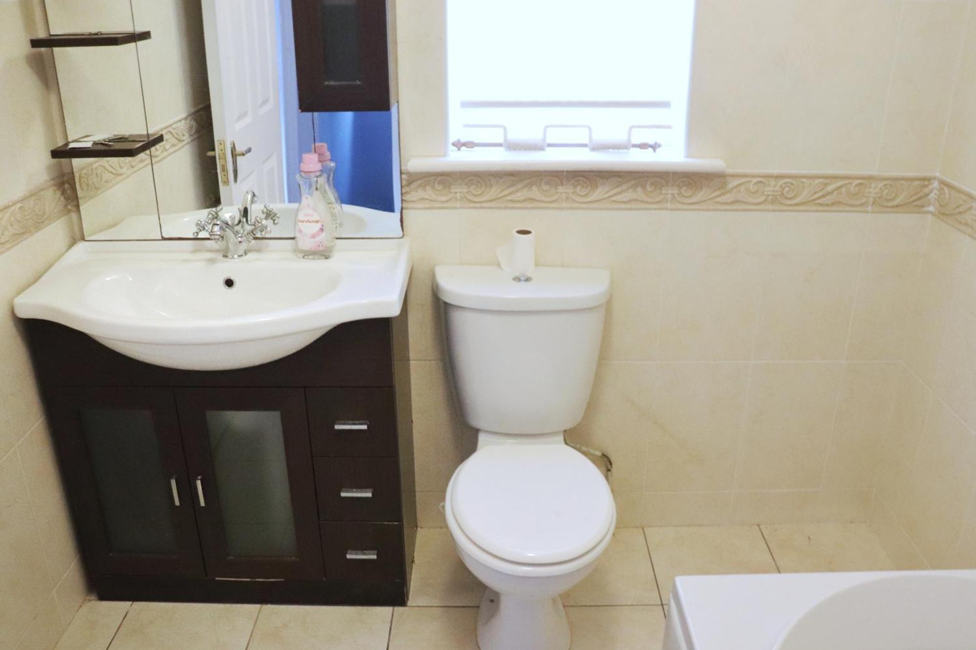 Deluxe Dwelling - 15 Mins From Cork City/Airport 아파트 외부 사진