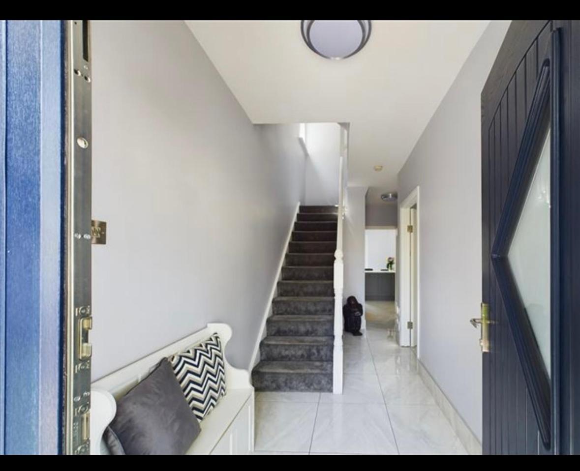 Deluxe Dwelling - 15 Mins From Cork City/Airport 아파트 외부 사진